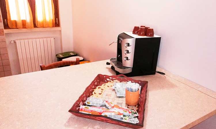 colazione bed and breakfast vacanze noci